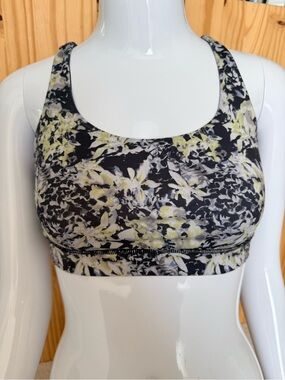 Lululemon Floral Double Crossback Sports Yoga Bra with Removable Pads Size 4